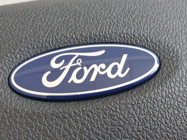 511263 Ford Focus 2009, Kormánylégzsák, Légzsák, 4 Águ, 1 Csati.