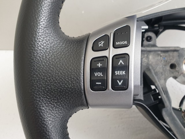 511467 Opel Agila 2010, Bőrkormány, Kormány, Multikormány.
