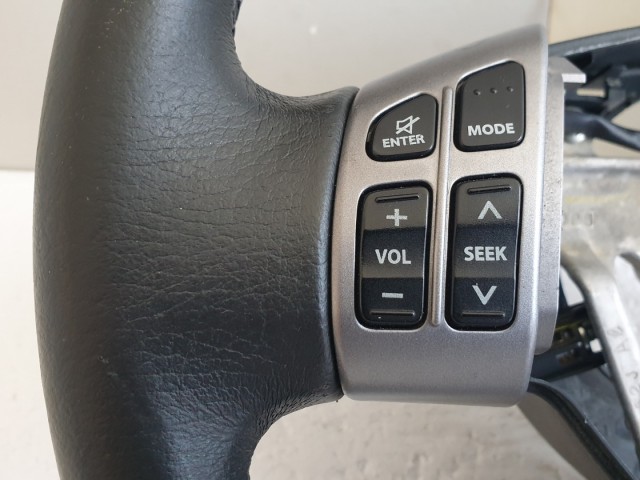 511472 Suzuki Sx4, Swift 2007, Bőrkormány, Multikormány, Kormány.