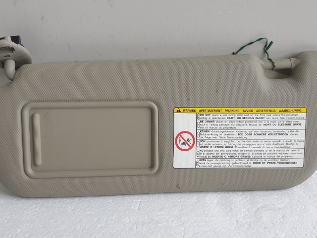 511515 Toyota Avensis T27, 2011, Bal Napellenző, Lámpával Tükörrel Szerelt.