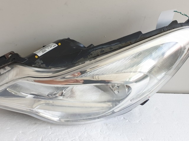 511539 Opel Corsa D, 2011, Bal Első Lámpa, Fényszóró, Valeo 044587.