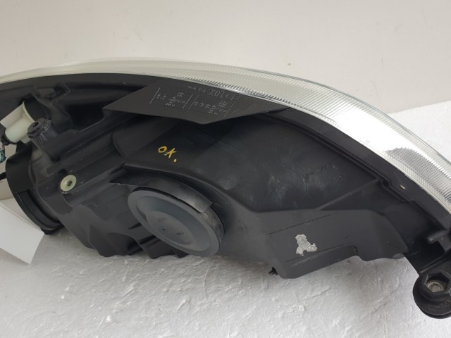 511544 Skoda Fabia 2, 2012, Projektoros Bal Első Fényszóró Lámpa.