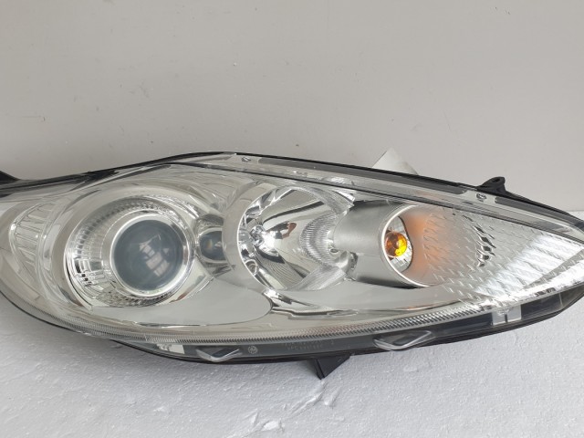  511643 Ford Fiesta 2009, Jobb Projektoros Lámpa, Fényszóró. 8A61-13W029-DG