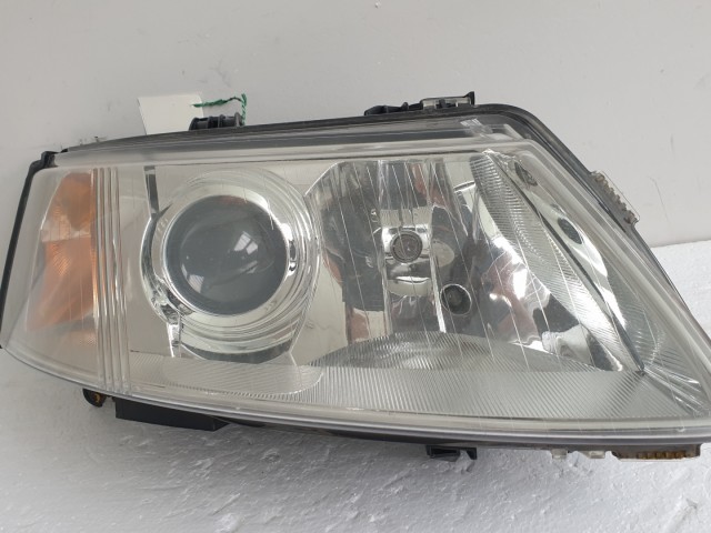 511644 Saab 9.3, 2006, Jobb Projektoros Lámpa, Fényszóró, 15582600RE.