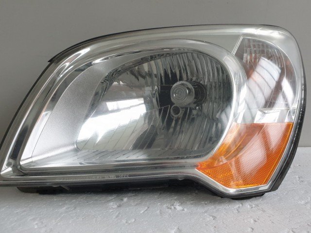 511655 Kia Sportage  2009, Bal  Első Lámpa Fényszóró, 92101-030L