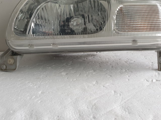 511657 Suzuki Grand Vitara 2002, Bal Első Lámpa, Fényszóró, 100-32078.
