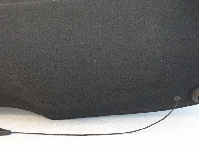 511792 Ford Fiesta 2007, Kalaptartó, 5 Ajtóshoz.