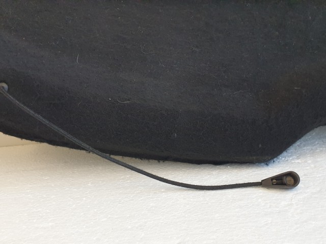 511806 Peugeot 208, 2011, Kalaptartó.