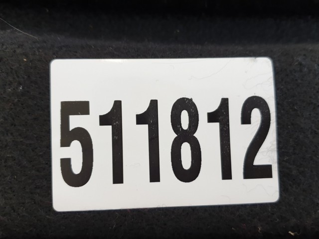 511812 Skoda Fabia 2, 2008, Kalaptartó, 5 Ajtóshoz.