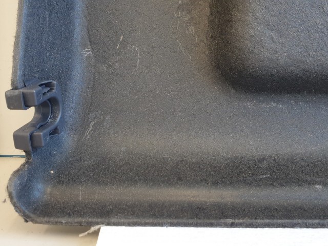 511817 Nissan Qashqai 2008, Kalaptartó, 