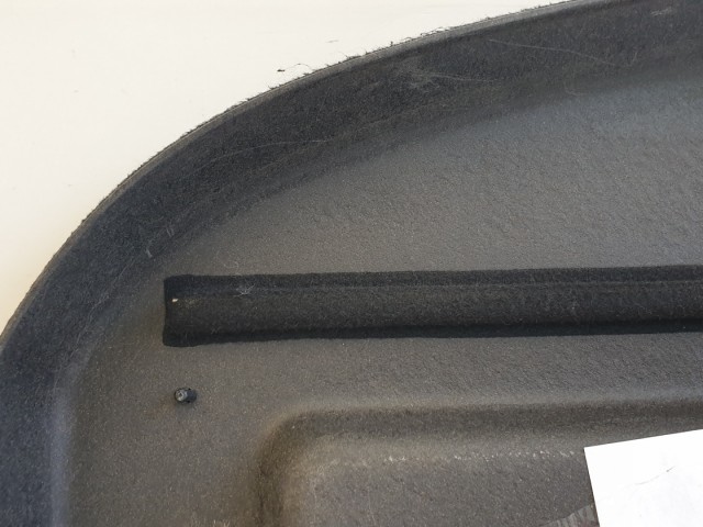 511817 Nissan Qashqai 2008, Kalaptartó, 