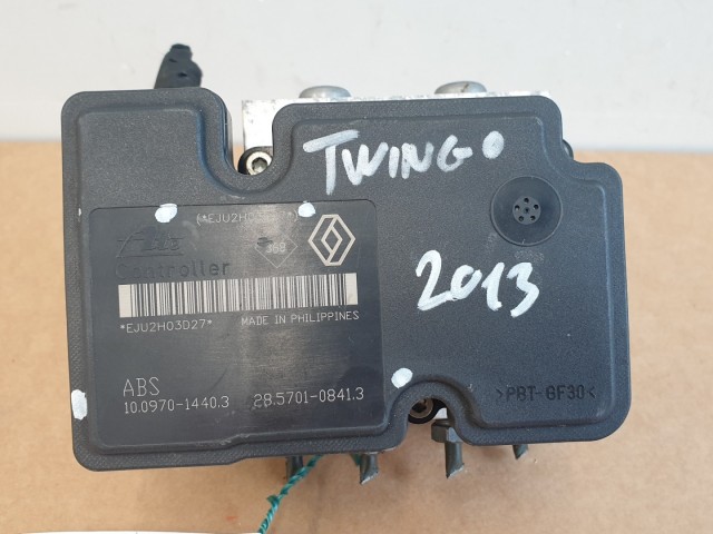 511550 Renault Twingo 2013, ABS Kocka, 8201065089.