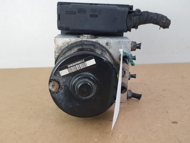 511566 VW Golf 5, 2009, ABS Kocka, 1K0614517AC.