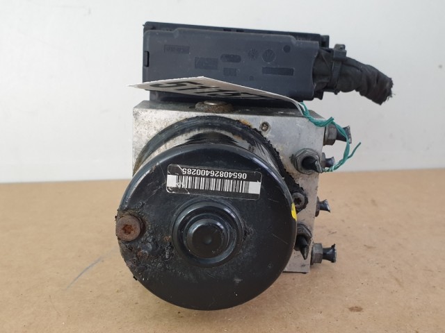 511573 VW Golf 5, 2007, ABS Kocka, 1K0614517AE.