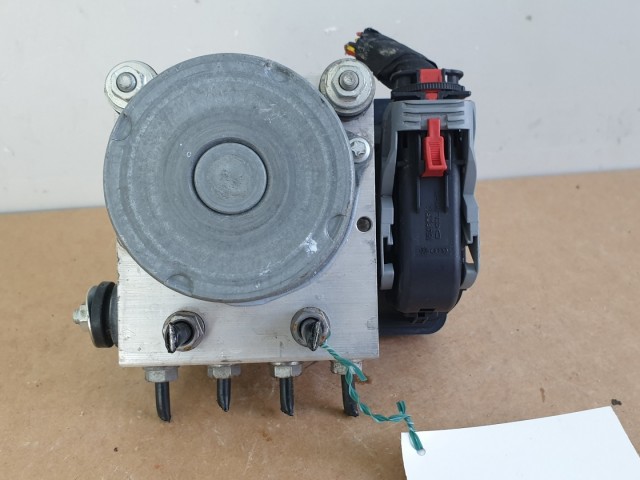 511592 Skoda Fabia 3, 2018, ABS Kocka, 6C0614517R. 0265956084.
