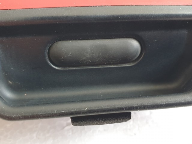 511705 Suzuki SX4, 2007 Csomagtérajtó Kilincs Mikrokapcsolóval.