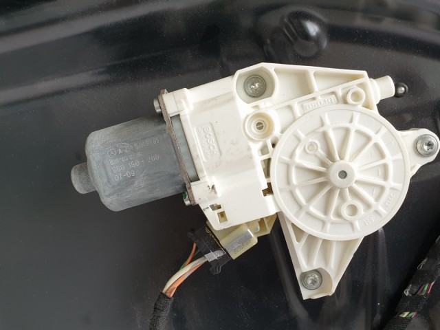 511718 Mercedes R. 2007, Bal Hátsó Ablakemelő Szerkezet Kompletten.