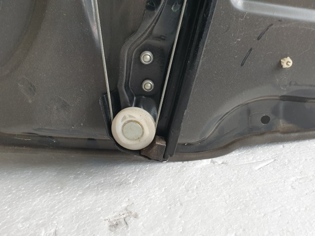 511718 Mercedes R. 2007, Bal Hátsó Ablakemelő Szerkezet Kompletten.