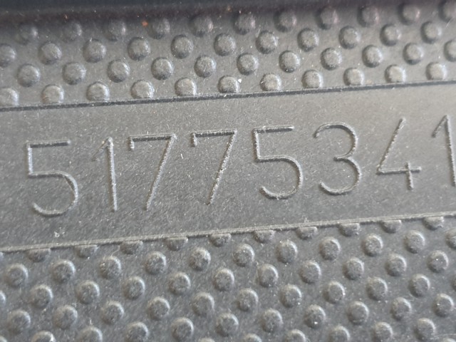 511748 Alfa Romeo Mito, 2010, Légszűrőház, 51775341. 16 Szelepeshez.