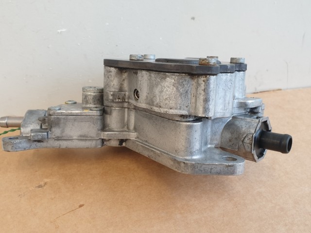 511926 VW Passat, Golf, Luk 038 145 209 H, Vákumpumpa, Tandempumpa