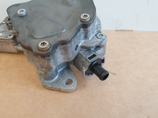 511929 Audi A4, A6, A3, Luk 038 145 209 N, Vákumpumpa, Tandempumpa