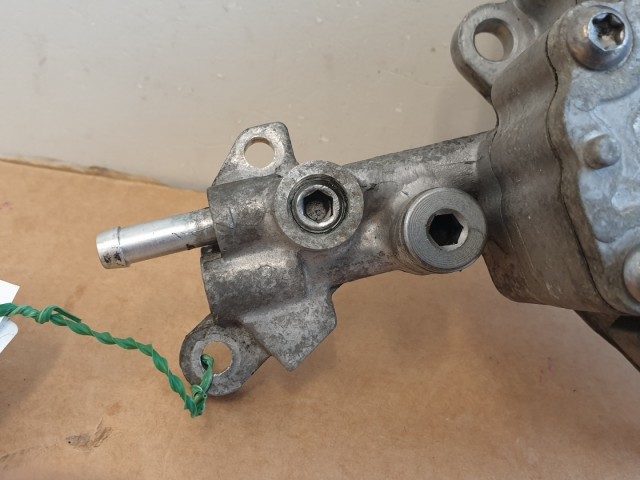 511933 Audi A4, Bosch 038 145 209 M, Vákumpumpa, Tandempumpa