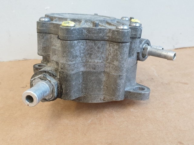 506910 Vw Passat , Bosch 03G 145 209 C, Vákumpumpa, Tandempumpa