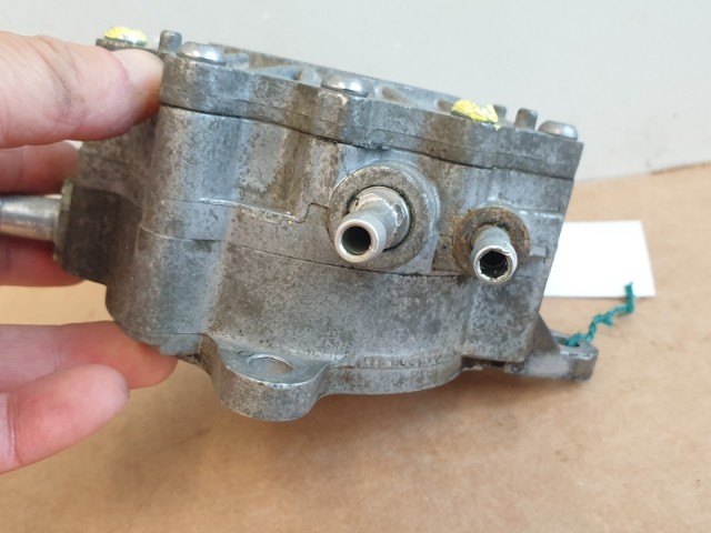 506910 Vw Passat , Bosch 03G 145 209 C, Vákumpumpa, Tandempumpa