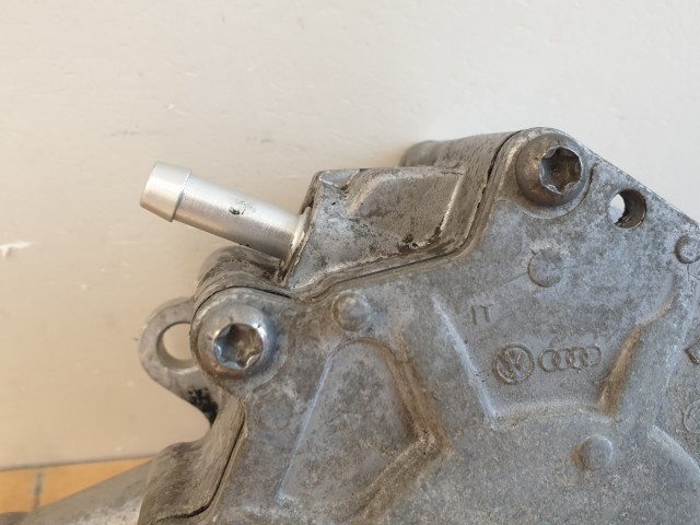 511937 Audi A4, A6 Bosch 038 145 209 M, Vákumpumpa, Tandempumpa