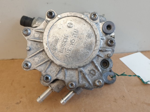 511939 Vw Passat , Bosch 03G 145 209, Vákumpumpa, Tandempumpa