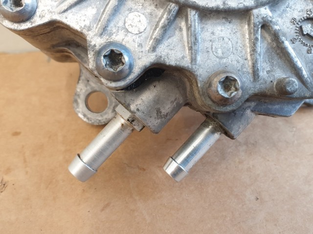 511939 Vw Passat , Bosch 03G 145 209, Vákumpumpa, Tandempumpa