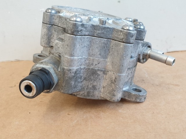 511939 Vw Passat , Bosch 03G 145 209, Vákumpumpa, Tandempumpa
