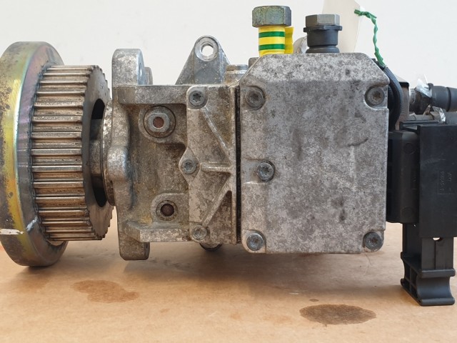 511942 Audi A6, Skoda, VW, 2.5 V6, TDI, Adagoló, 059130106L, 0470506033.