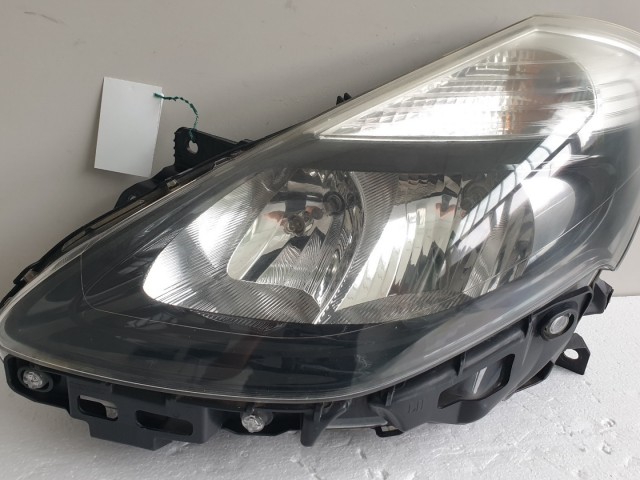 511955 Renault Clio 3, 2010, Bal Első Fényszóró, Lámpa, 8200851938.