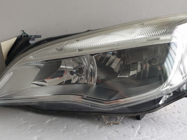 511958 Opel Astra J, 2011, Bal Első Fényszóró, Lámpa, 13253656.