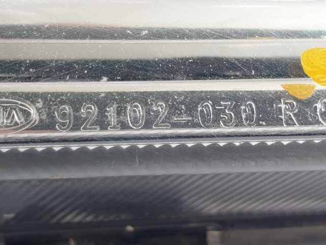 511963 Kia Sportage 2009, Jobb Első Lámpa Fényszóró, 92102-030R.