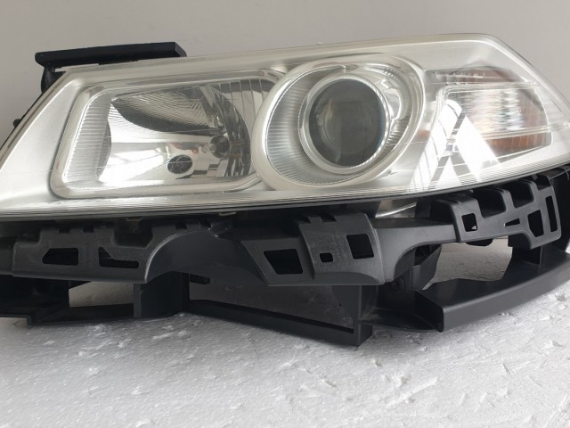 511965 Renault Megane 2, 2007 Bal Fényszóró, Projektoros Lámpa, Első.