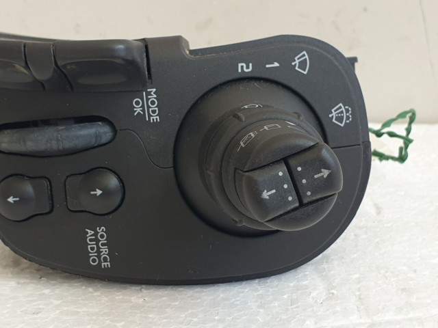 511866 Renault Kangoo 2, Clio3,  2010, Ablaktörlő Kapcsoló, Telefonos.