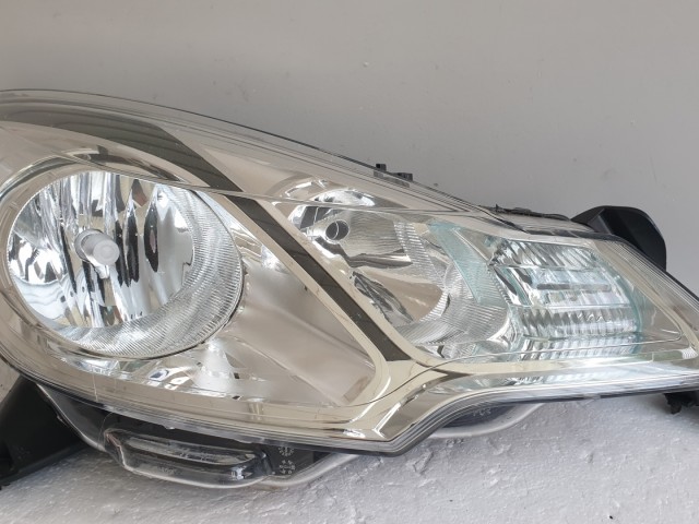 512081 Citroen DS3, 2011, Jobb Első Fényszóró Lámpa, 9677038180.