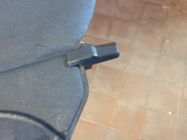 512206 Mazda 5, 2010, Csomagtér Roló,