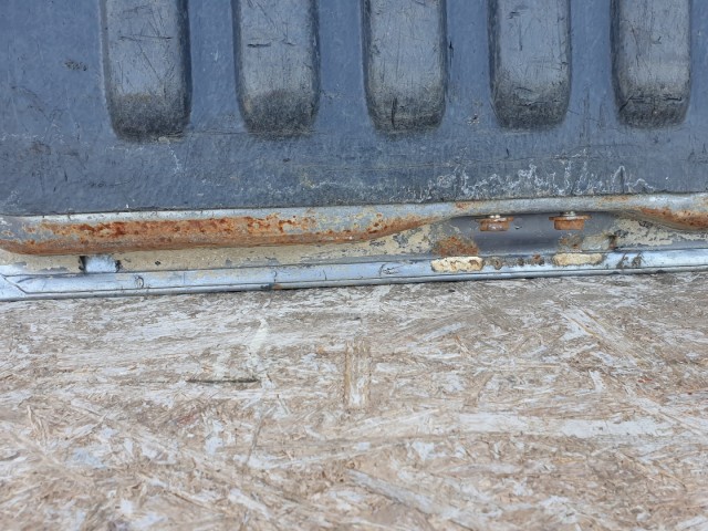 512230 Ford Ranger 2009, Csomgtérajtó, Plató Ajtó. 