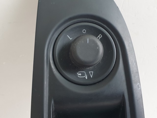 512276 Opel Mokka X, 2018, Ablakemelő Kapcsoló, 95025518-600R.