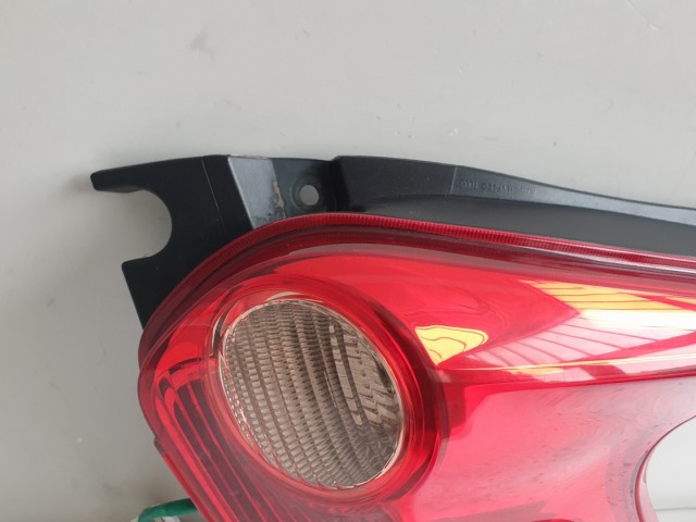 512279 Nissan Juke 2013, Jobb Hátsó Lámpa.