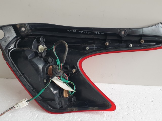 512280 Nissan Juke 2013, Bal Hátsó Lámpa.