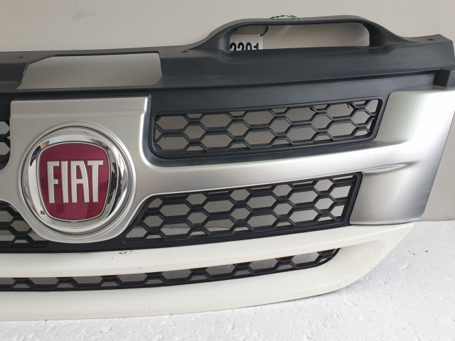 512291 Fiat Freemont 2011, Hűtőrács, Hűtőmaszk, Díszrács, 55000802.