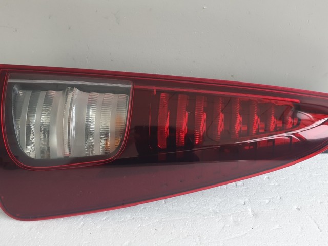 512110 Renault Espace 2008, Jobb Hátsó Lámpa. 8200394724.