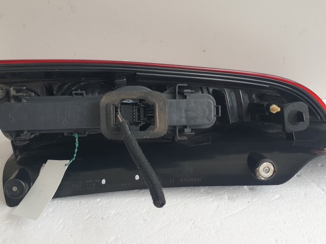 512110 Renault Espace 2008, Jobb Hátsó Lámpa. 8200394724.