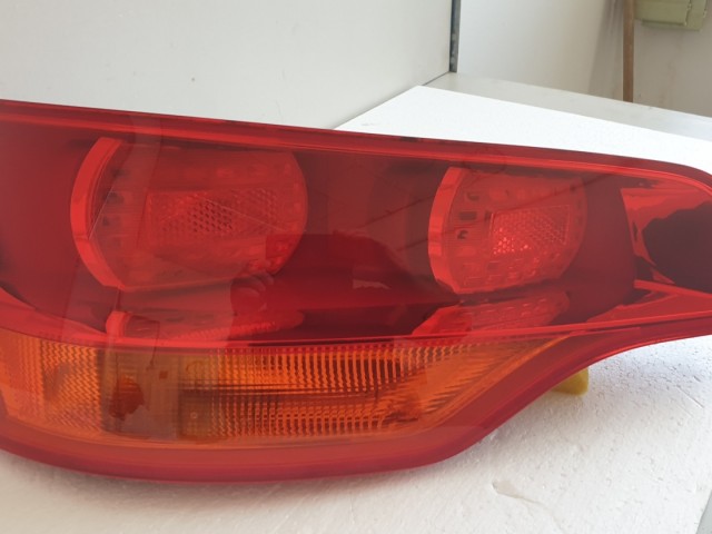 512116 Audi Q7, 2007, Bal Hátsó Lámpa, 4L0945093.