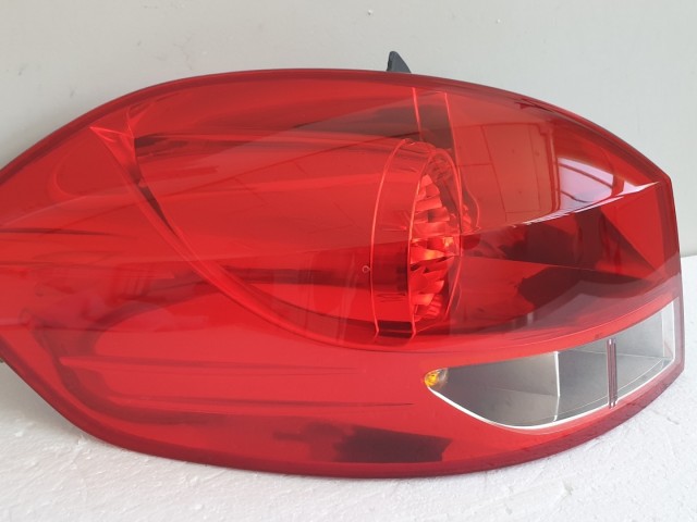 512119 Renault Clio 3, 2012, KOMBI Bal Hátsó Lámpa, 8200586843.