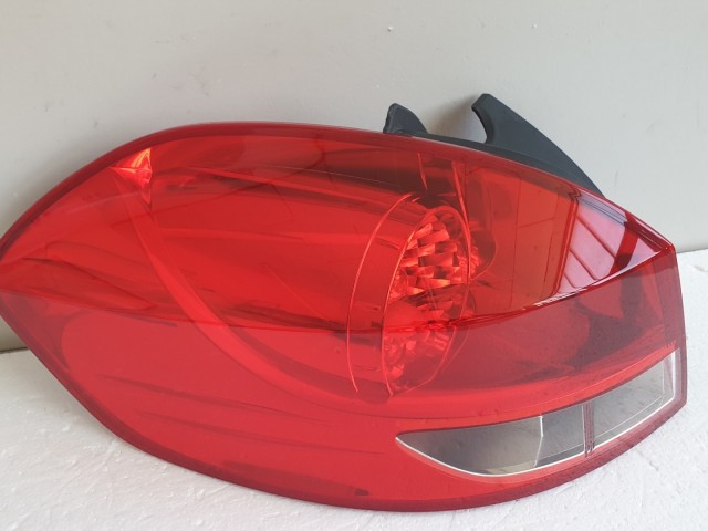 512119 Renault Clio 3, 2012, KOMBI Bal Hátsó Lámpa, 8200586843.